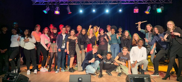 Muzikale sterren stralen op het podium Muzikale sterren stralen op het podium